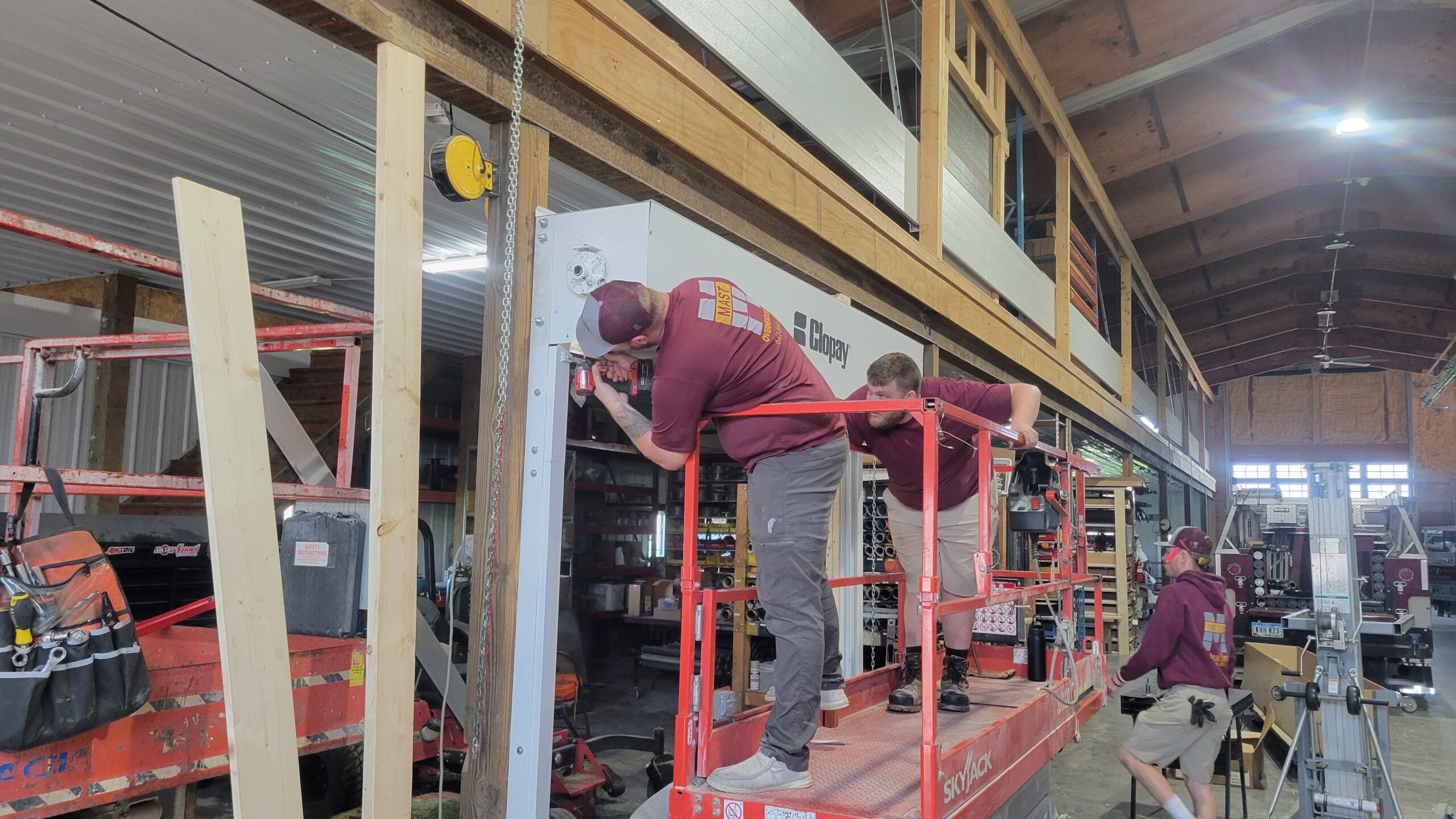 Best garage door services in Bloomfield, IA